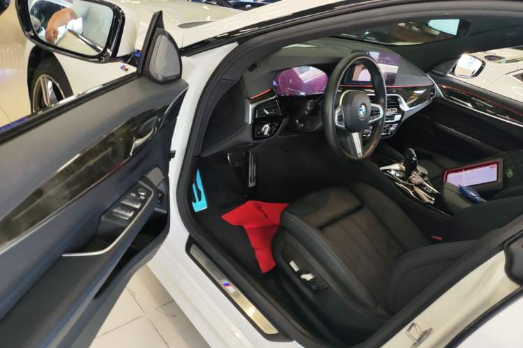 Used BMW 6 Series GT 2021 Restyled 630i M Sport Package Driver Seat