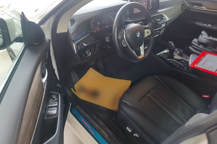 Used BMW 6 Series GT 2021 630i Luxury Design Package Driver Seat