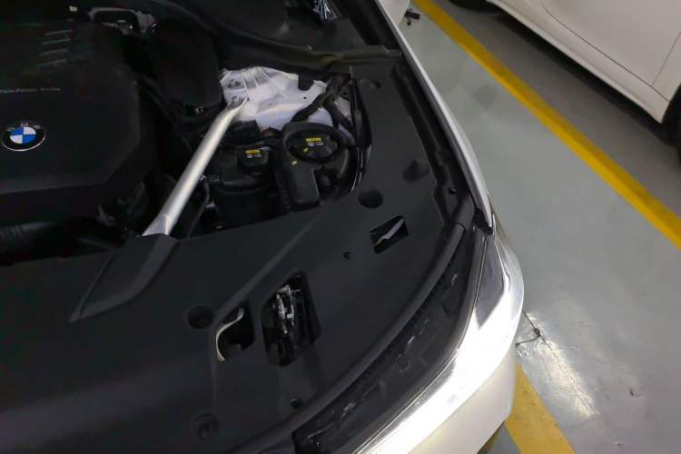 Used BMW 6 Series GT 2021 630i M Sport Grand Touring Edition Engine Bay Left