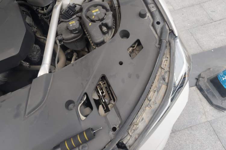 Used BMW 6 Series GT 2021 630i M Sport Package Engine Bay Left