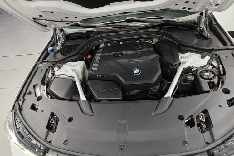 Used BMW 6 Series GT 2021 630i M Sport Package Engine Bay Right