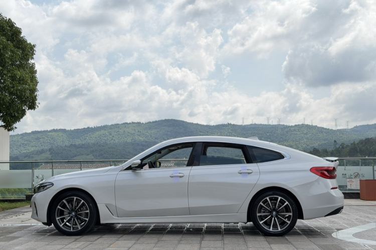Used BMW 6 Series GT 2021 630i Luxury Design Package Exterior 2
