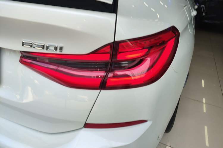 Used BMW 6 Series GT 2021 Restyled 630i M Sport Package Exterior 3