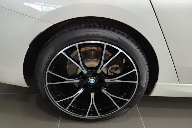 Used BMW 6 Series GT 2021 Restyled 630i M Sport Package Exterior 8
