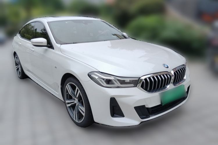 Used BMW 6 Series GT 2021 630i M Sport Package Front Right 45 Deg