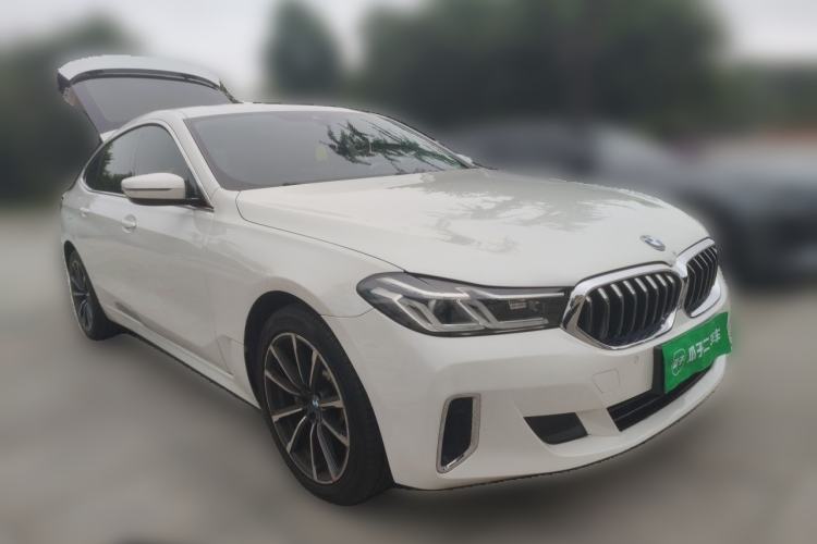 Used BMW 6 Series GT 2021 630i Luxury Design Package Front Right 45 Deg