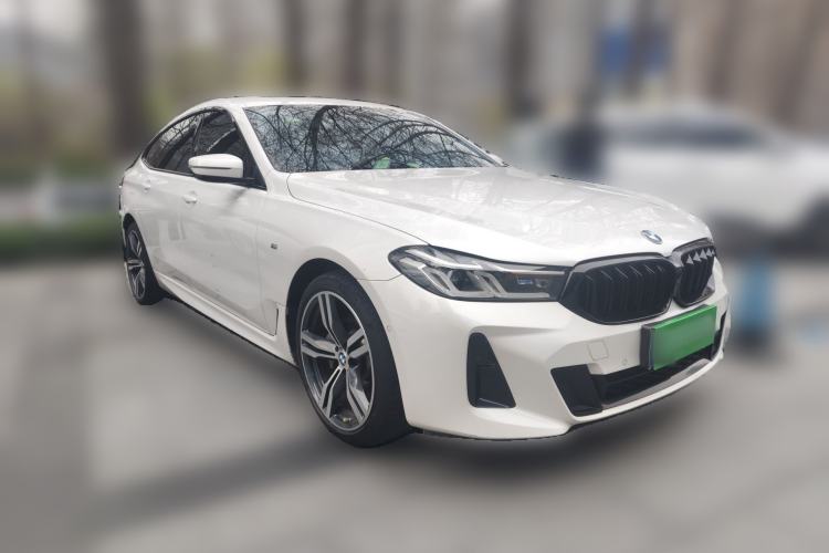Used BMW 6 Series GT 2021 630i M Sport Package Front Right 45 Deg