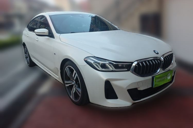 Used BMW 6 Series GT 2021 630i M Sport Package Front Right 45 Deg
