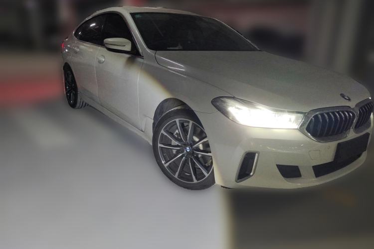 Used BMW 6 Series GT 2021 Updated 630i Luxury Design Package Front Right 45 Deg