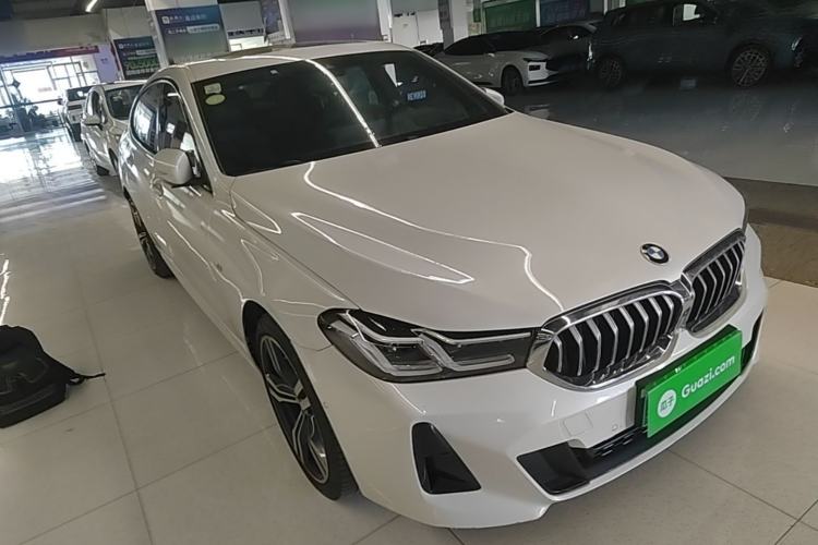 Used BMW 6 Series GT 2021 630i M Sport Package Front Right 45 Deg