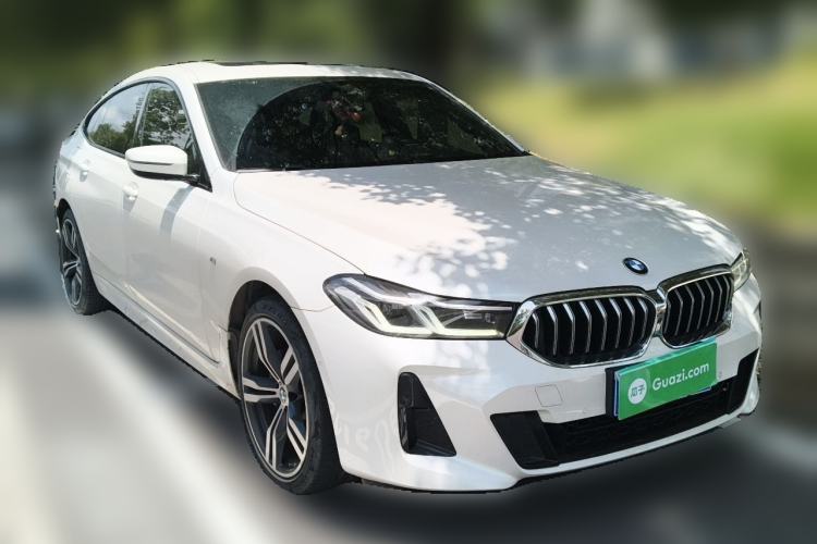 Used BMW 6 Series GT 2021 630i M Sport Package Front Right 45 Deg