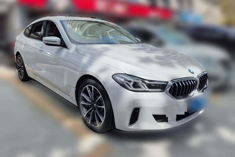 Used BMW 6 Series GT 2021 630i Luxury Design Package Front Right 45 Deg