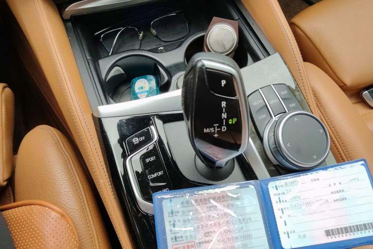 Used BMW 6 Series GT 2021 630i M Sport Package Gear Lever