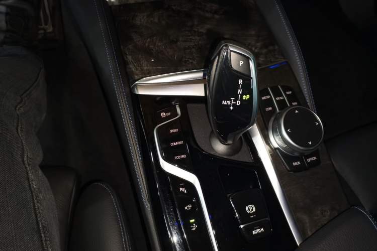 Used BMW 6 Series GT 2021 630i M Sport Package Gear Lever