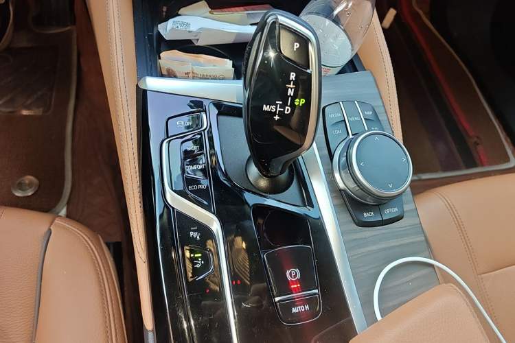 Used BMW 6 Series GT 2021 630i Luxury Design Package Gear Lever