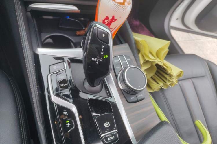 Used BMW 6 Series GT 2021 630i Luxury Design Package Gear Lever