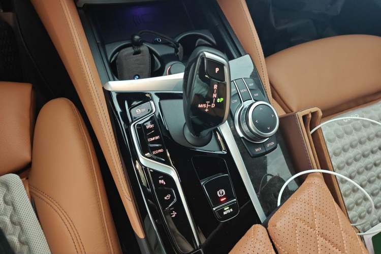 Used BMW 6 Series GT 2021 Restyled 630i M Sport Package Gear Lever