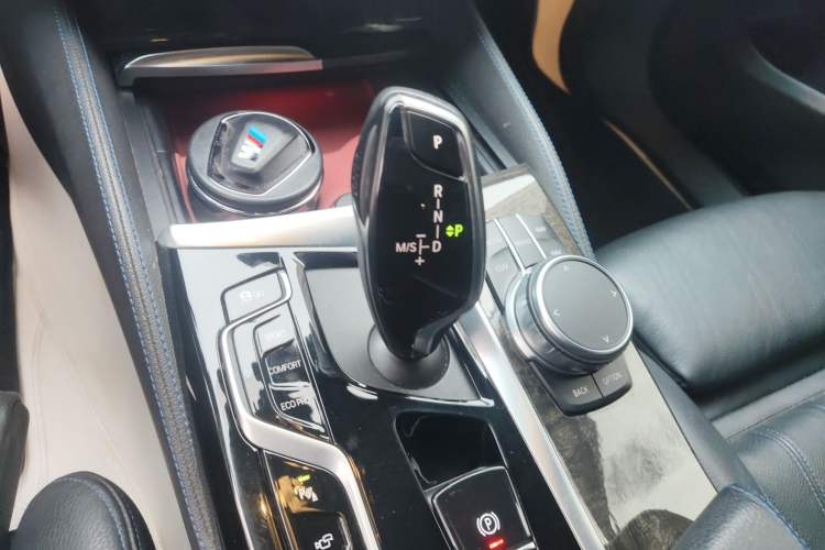 Used BMW 6 Series GT 2021 630i M Sport Package Gear Lever
