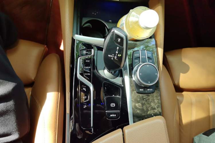 Used BMW 6 Series GT 2021 630i M Sport Package Gear Lever
