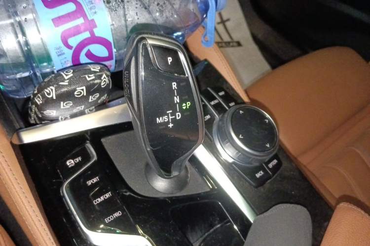 Used BMW 6 Series GT 2021 630i M Sport Package Gear Lever