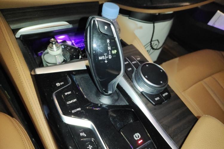 Used BMW 6 Series GT 2021 Updated 630i Luxury Design Package Gear Lever