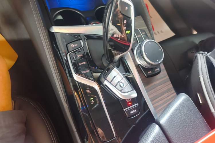Used BMW 6 Series GT 2021 630i Luxury Design Package Gear Lever