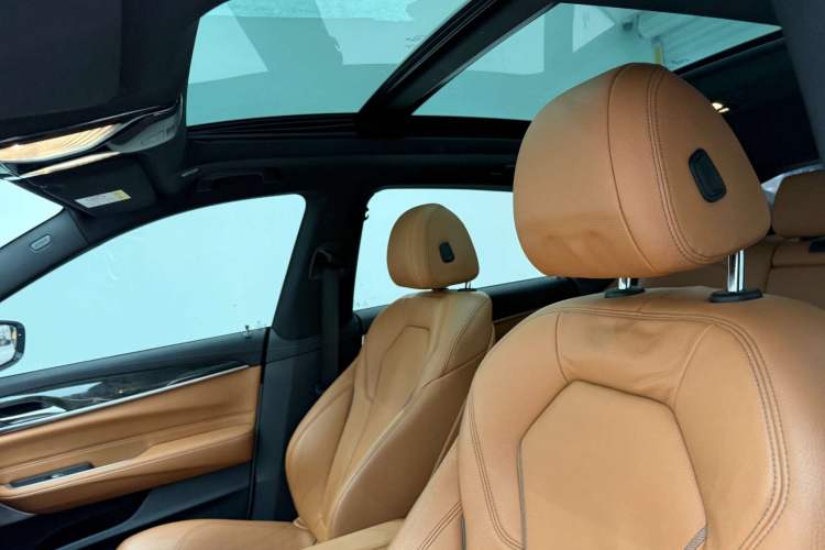 Used BMW 6 Series GT 2021 Restyled 630i M Sport Package Headliner