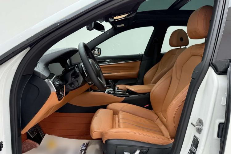 Used BMW 6 Series GT 2021 Restyled 630i M Sport Package Interior 2