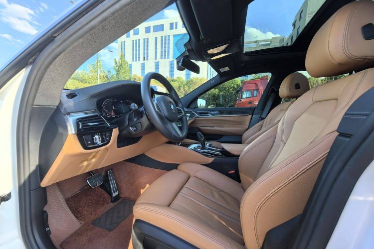 Used BMW 6 Series GT 2021 630i M Sport Package Interior 2