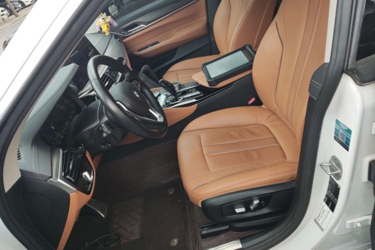 Used BMW 6 Series GT 2021 630i Luxury Design Package Left Front Seat
