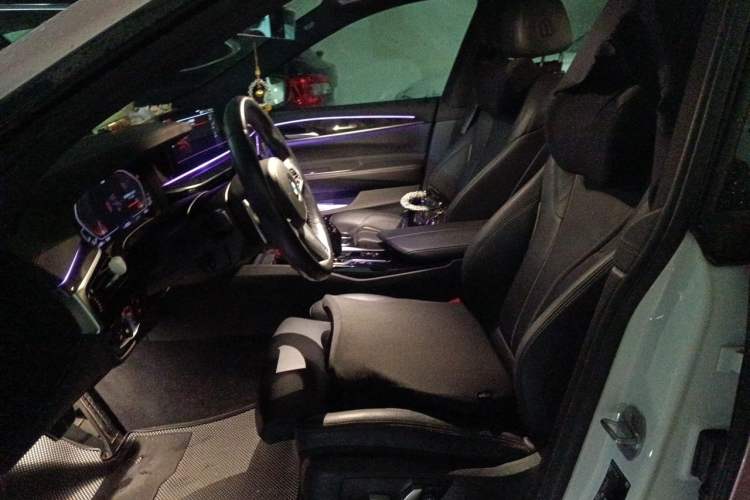 Used BMW 6 Series GT 2021 630i M Sport Package Left Front Seat