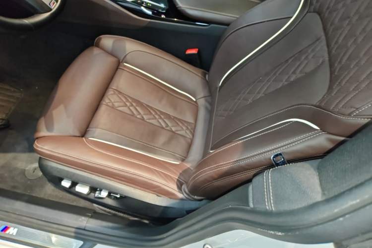 Used BMW 6 Series GT 2021 630i M Sport Grand Touring Edition Left Front Seat