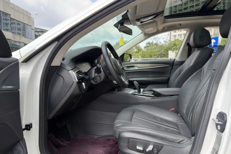 Used BMW 6 Series GT 2021 630i Luxury Design Package Left Front Seat