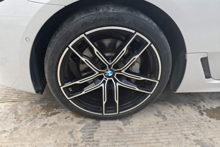 Used BMW 6 Series GT 2021 Restyled 630i M Sport Package Left Front Wheel Hub