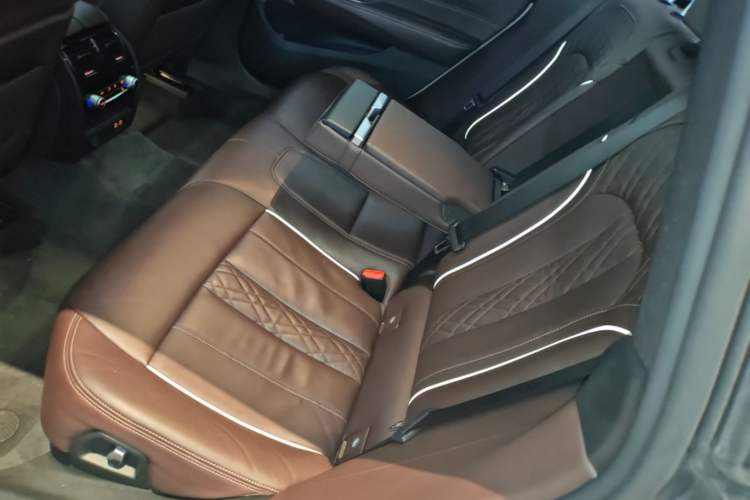 Used BMW 6 Series GT 2021 630i M Sport Grand Touring Edition Left Rear Seat