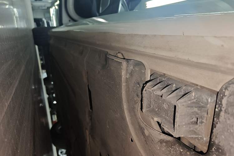 Used BMW 6 Series GT 2021 Restyled 630i M Sport Package Left Side Sill