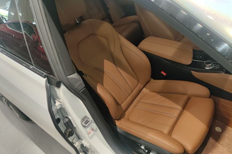 Used BMW 6 Series GT 2021 Restyled 630i M Sport Package Right Front Seat