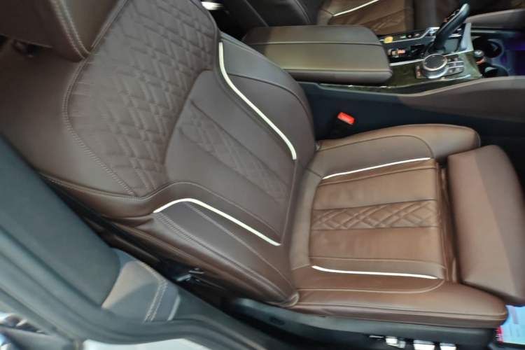Used BMW 6 Series GT 2021 630i M Sport Grand Touring Edition Right Front Seat