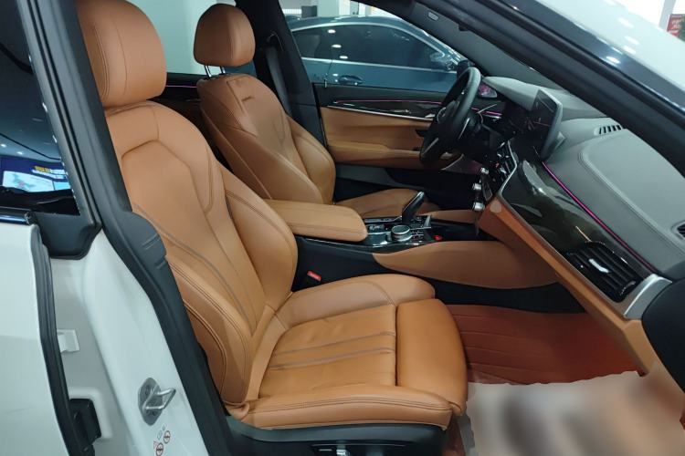 Used BMW 6 Series GT 2021 Restyled 630i M Sport Package Right Front Seat