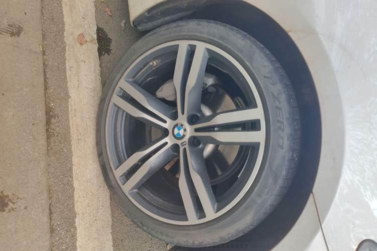 Used BMW 6 Series GT 2021 630i M Sport Package Right Front Wheel Hub