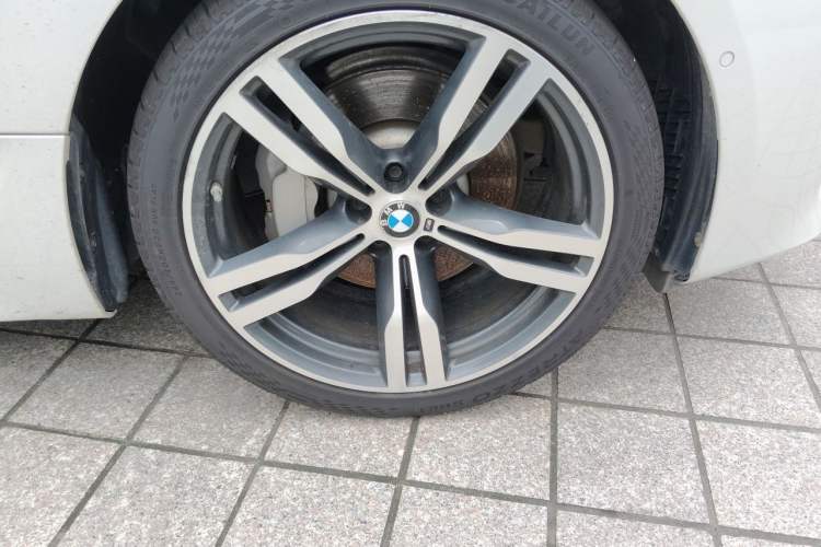 Used BMW 6 Series GT 2021 630i M Sport Package Right Front Wheel Hub