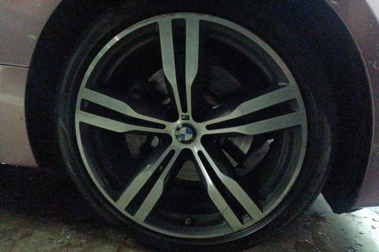 Used BMW 6 Series GT 2021 630i M Sport Package Right Front Wheel Hub