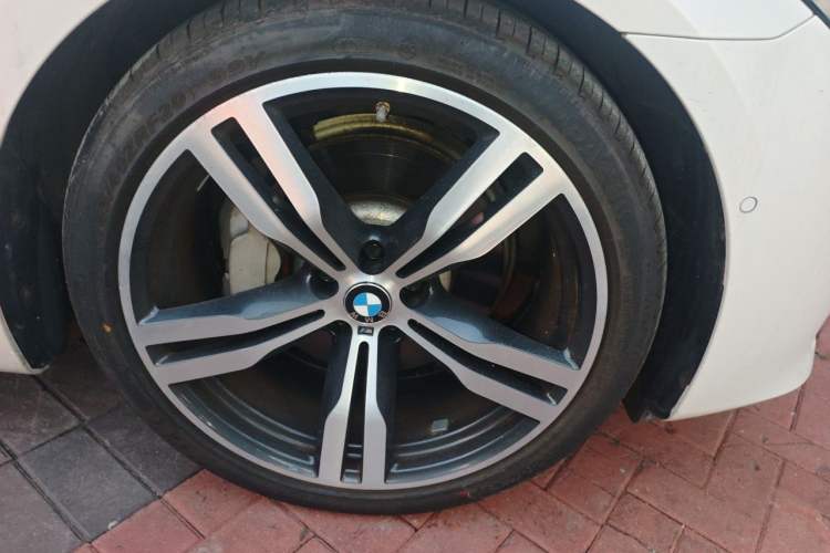 Used BMW 6 Series GT 2021 630i M Sport Package Right Front Wheel Hub