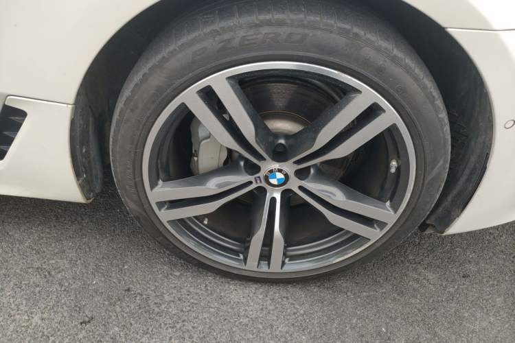 Used BMW 6 Series GT 2021 Restyled 630i M Sport Package Right Front Wheel Hub