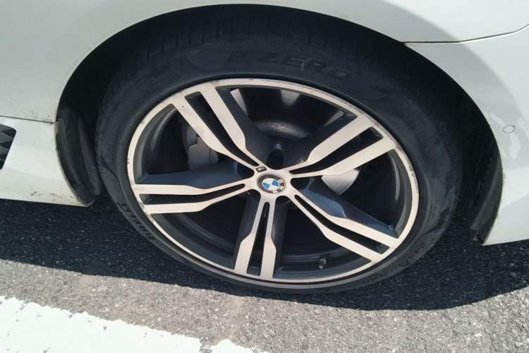 Used BMW 6 Series GT 2021 630i M Sport Package Right Front Wheel Hub