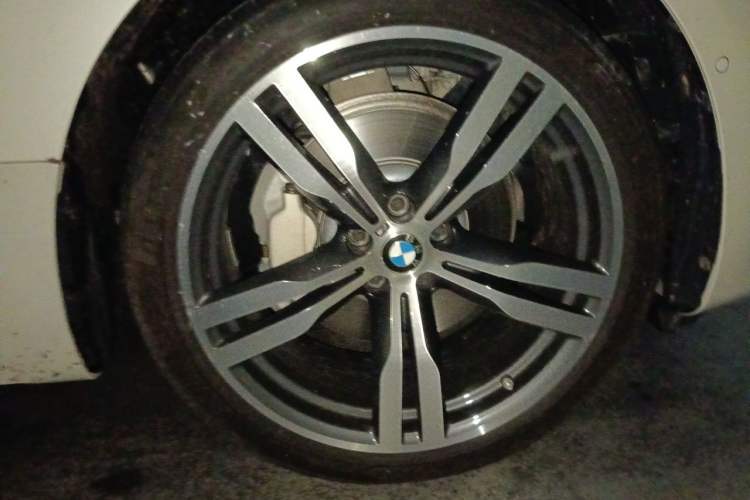Used BMW 6 Series GT 2021 630i M Sport Package Right Front Wheel Hub