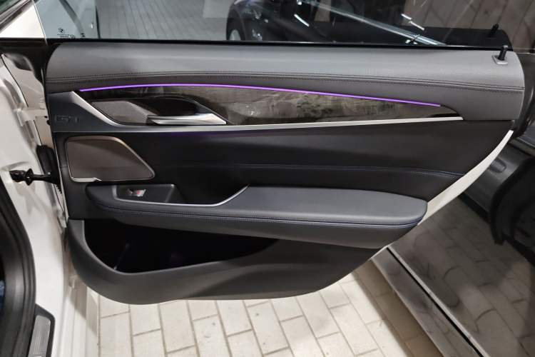 Used BMW 6 Series GT 2021 630i M Sport Package Right Rear Door Interior