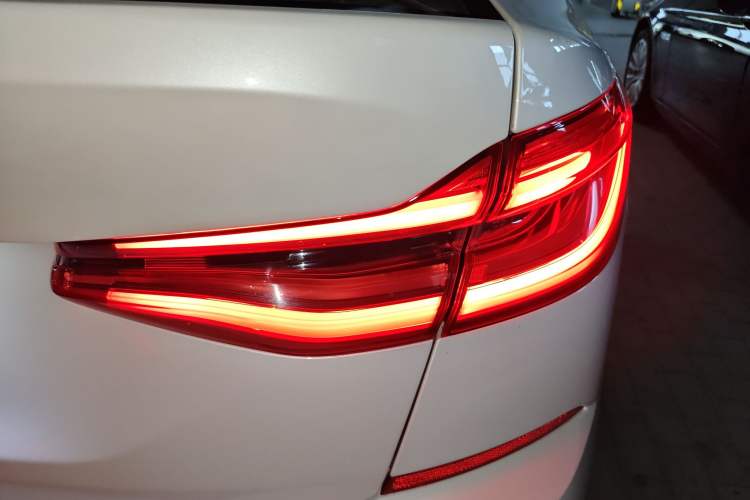 Used BMW 6 Series GT 2021 630i M Sport Package Right Rear Taillight