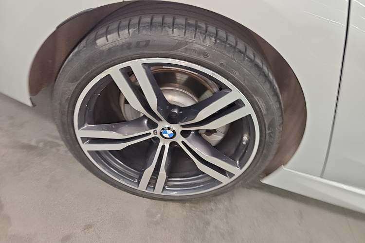 Used BMW 6 Series GT 2021 Restyled 630i M Sport Package Right Rear Wheel Hub