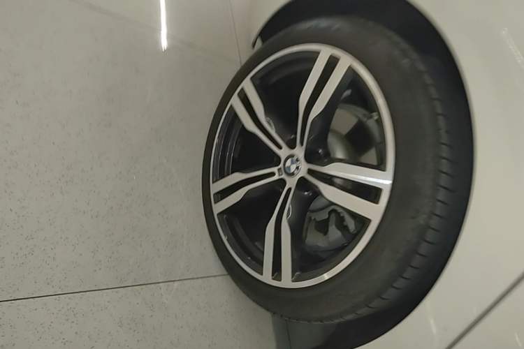 Used BMW 6 Series GT 2021 630i M Sport Package Right Rear Wheel Hub